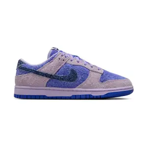 Nike Dunk Low SE 'Hydrangeas' Women's Shoes 391B231
